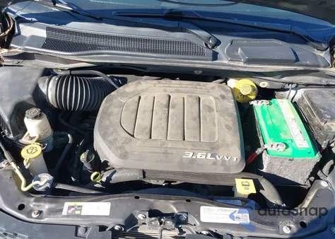 2016 Dodge Grand Caravan Sxt from USA, damaged, VIN 2C4RDGCG3GR324217